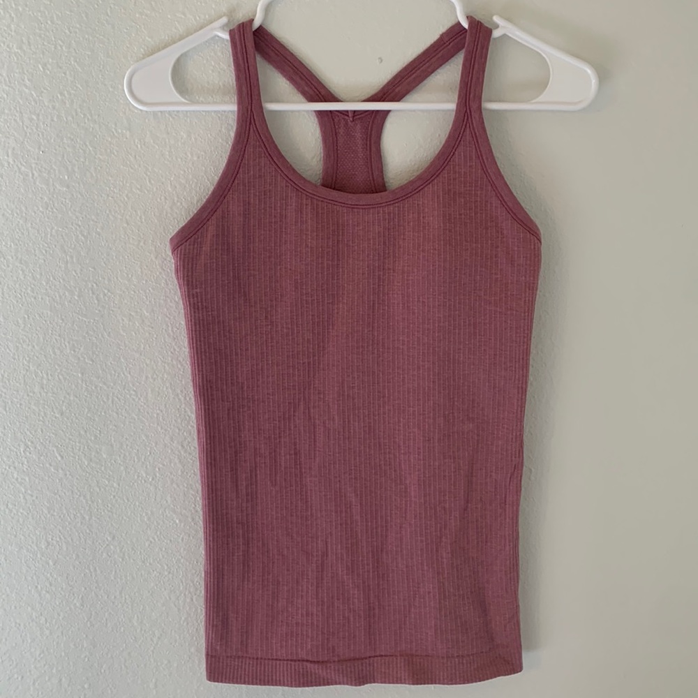 Lululemon Tank top - size 6 - like New! Built in sports bra w/ removable pads.